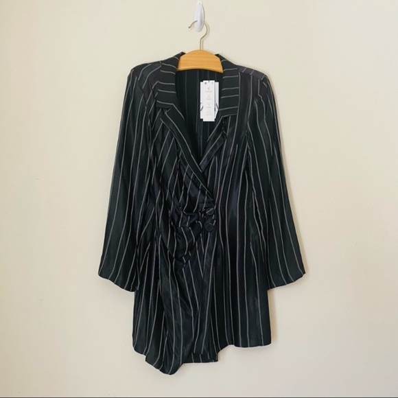 NEW ZARA STRIPED BLAZER DRESS SPECIAL EDITION SIZE LARGE​ - Picture 3 of 8